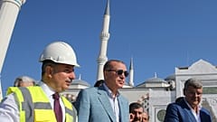 Erdoğan, yapımına devam eden Çamlıca Camii'ni 5 Ağustos'ta gezdi.