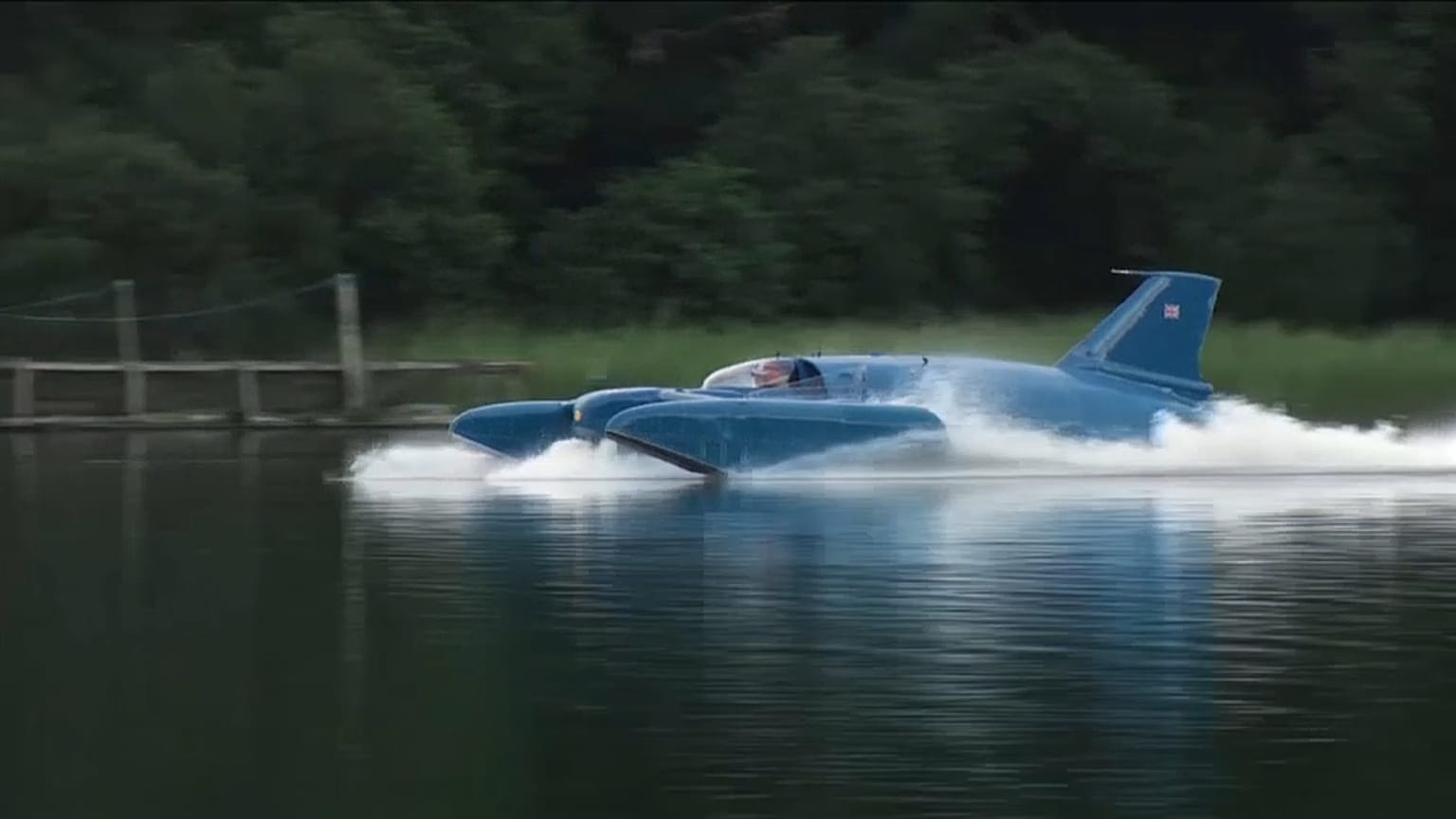 طائرة مائية تقوم بأول رحلة لها بعد تحطّمها قبل 51 عاماً