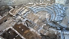 Ψηφιδωτό από τον 4ο π.Χ. αιώνα αποκαλύφθηκε στο Μικρό Θέατρο της Αμβρακίας	