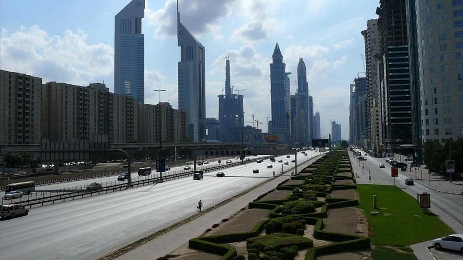 هل لعبت الإمارات دوراً خفياً في تحقيق السلام بين إثيوبيا وإريتيريا؟