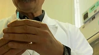 Italian government criticised for change to vaccination law
