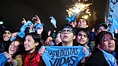 No all'aborto in Argentina: gli sconfitti criticano la Chiesa 