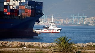 Embarcação da Open Arms chega a Algeciras com 87 migrantes a bordo