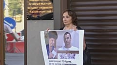 ЕС призывает "оказать надлежащую помощь" Сенцову