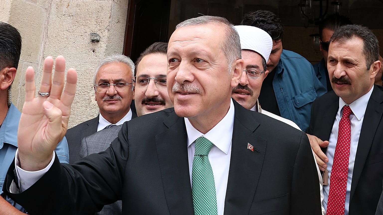 Erdoğan: Yastık altındaki döviziniz altınınız varsa gelin bozdurun