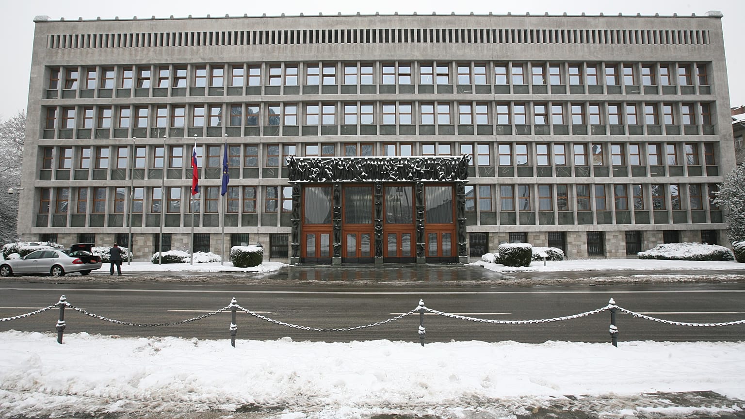 Új, kisebbségi kormány alakulhat Szlovéniában 