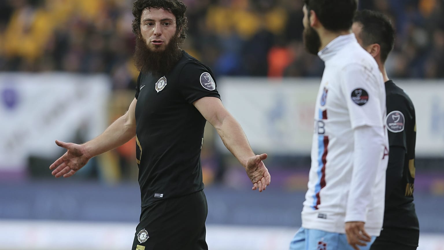 Trabzonspor'dan Aykut Demir açıklaması: Ahlakına güvendik, kur farkı, üstüne faiz istedi
