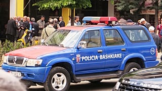  بعد مطاردة استمرت 12 ساعة.. اعتقال شاب ألباني قتل ثمانية من أقاربه 