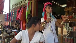 نسل جدید زنان میا‌نمار حلقه برنجی به دور گردن خود نمی‌اندازند