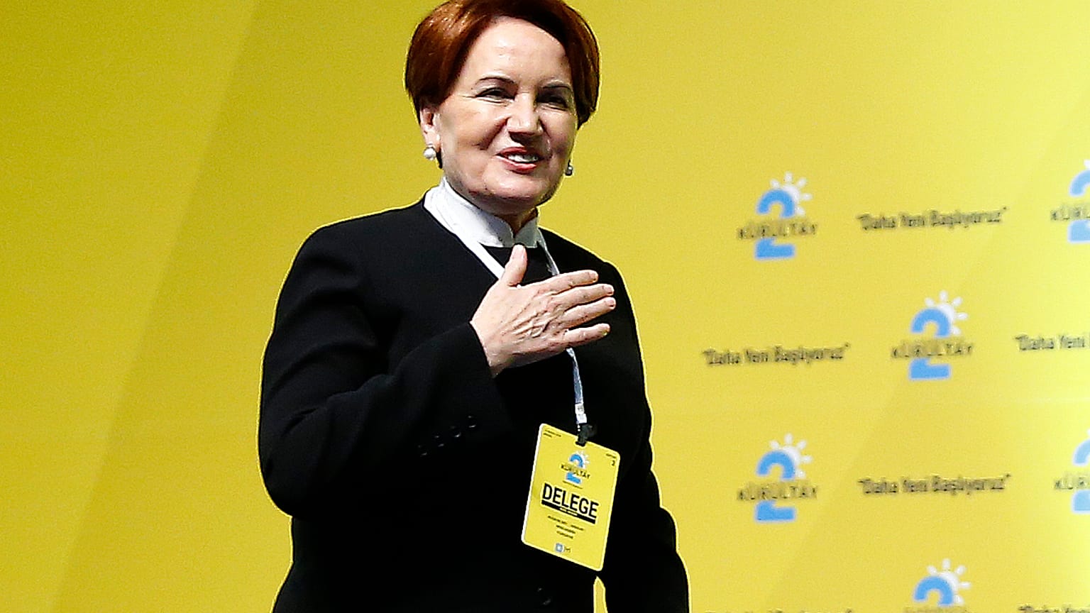Akşener fire vermeden yeniden İYİ Parti Genel Başkanı seçildi