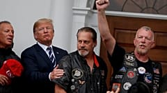 Trump, vergi politikalarını destekleyen motorsikletçilerle bir araya geldi.