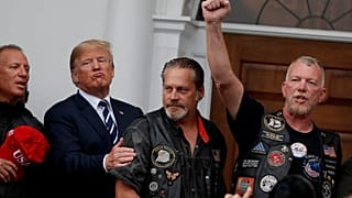 Trump, vergi politikalarını destekleyen motorsikletçilerle bir araya geldi.