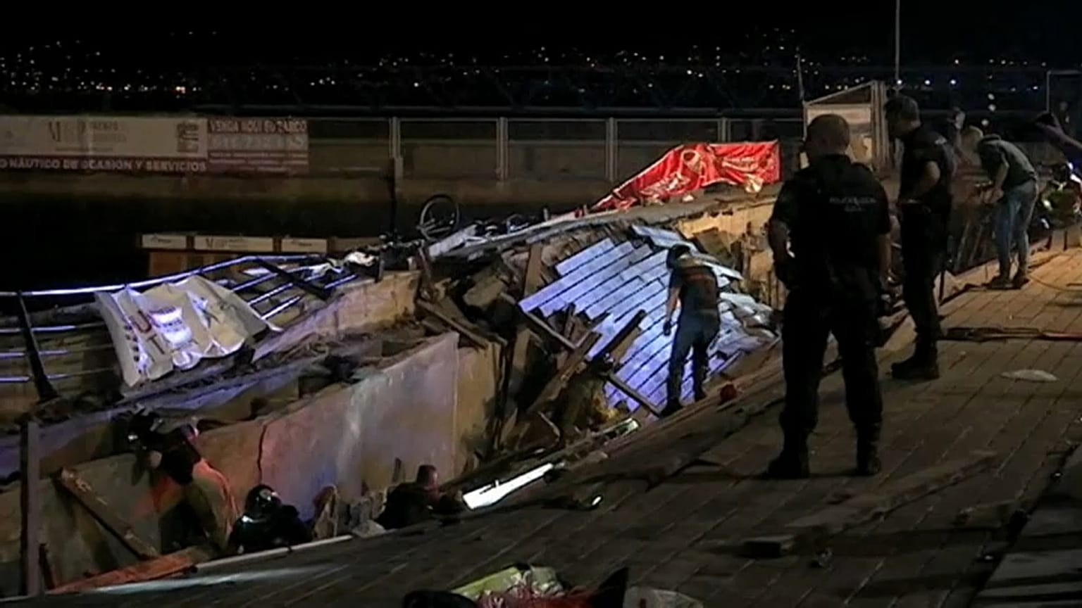 Paura in Spagna: crolla una piattaforma durante un concerto a Vigo