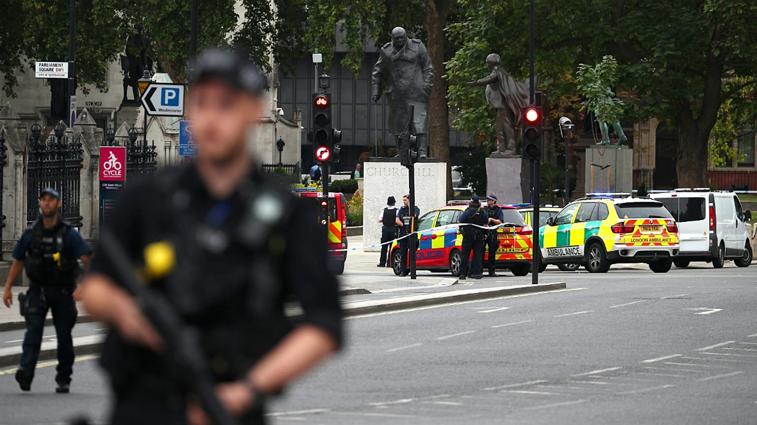 Perímetro de segurança em torno do Parlamento britânico