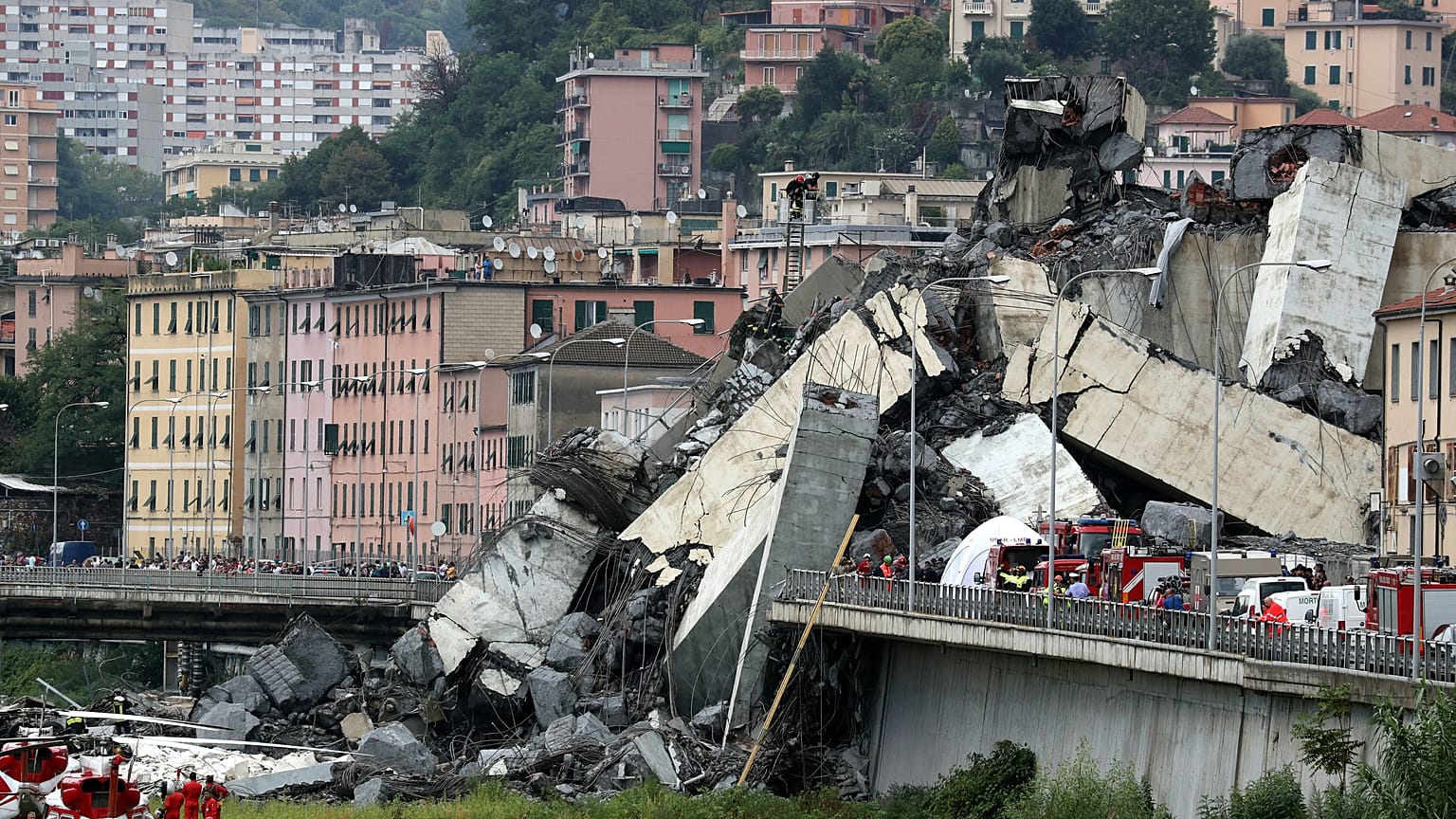Genova, crolla ponte Morandi. Almeno trenta morti, anche un bimbo