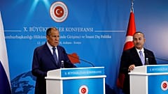 Καταχρηστικός ο ρόλος του δολαρίου, λέει ο Λαβρόφ  