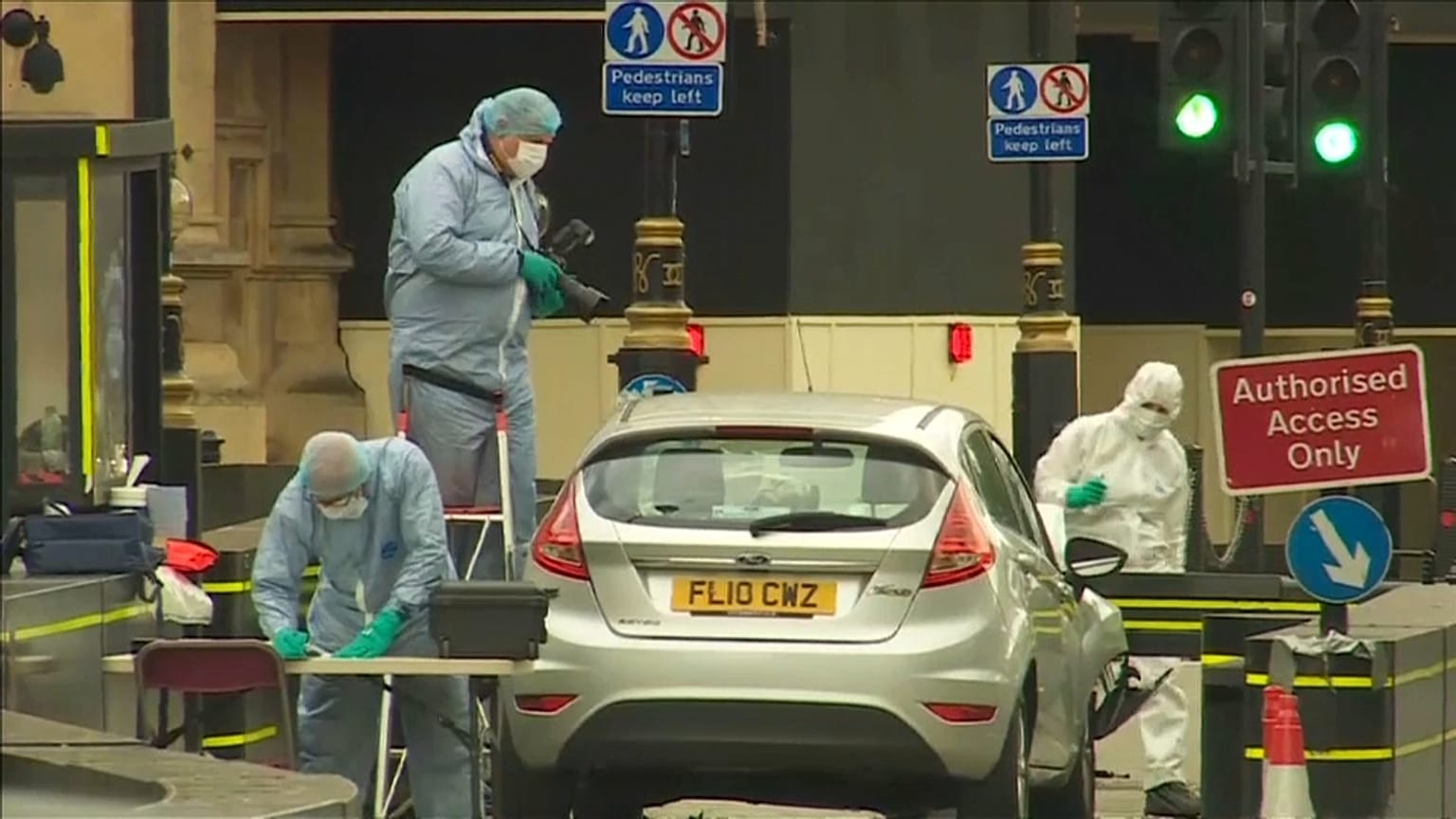 Westminster, identificato l'attentatore Salih Khater
