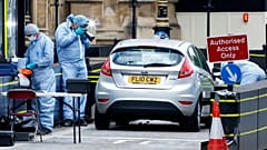 Ermittler am Tatort in London