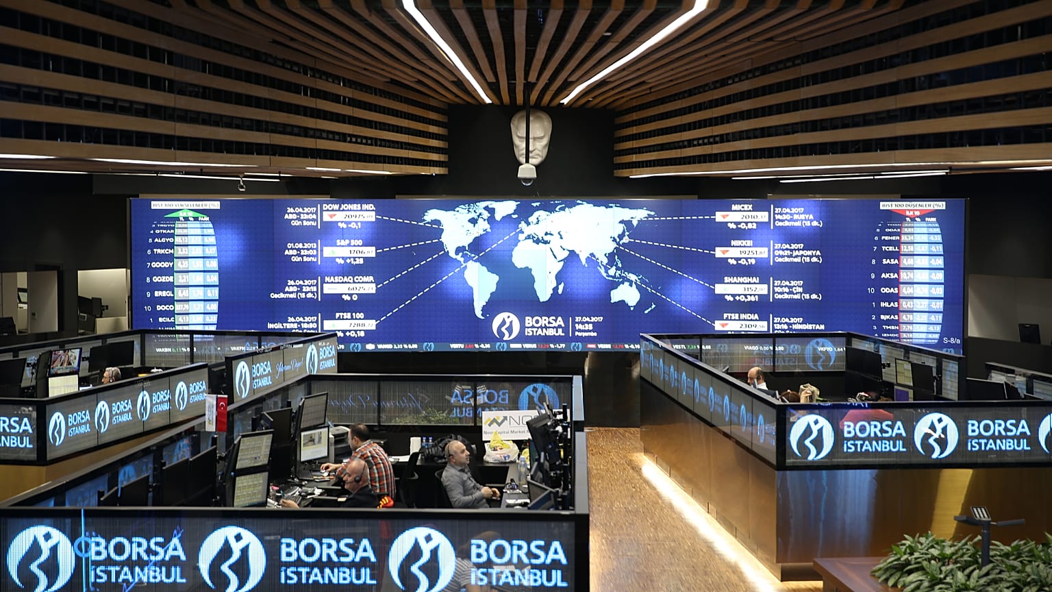 Türkiye'de borsa güne yükselişle, döviz ve altın ise düşüşle başladı