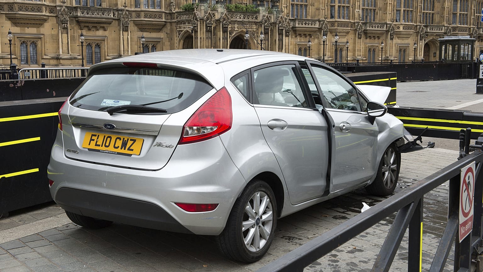 Silberner Ford Fiesta, mit dem der mutmaßliche Anschlag verübt wurde