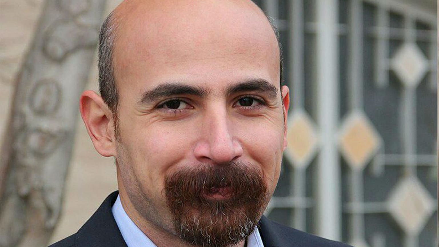 کنشگر حقوق درویشان به ۲۶ سال زندان و ۱۴۸ ضربه شلاق محکوم شد