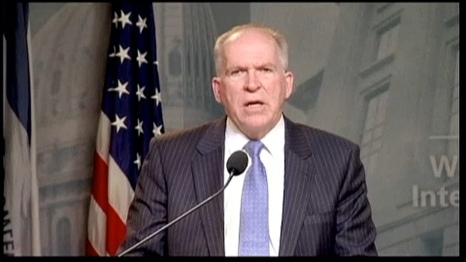Trump revoca acceso a información clasificada a exjefe de la CIA de Obama