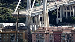 A Genova fra gli sfollati