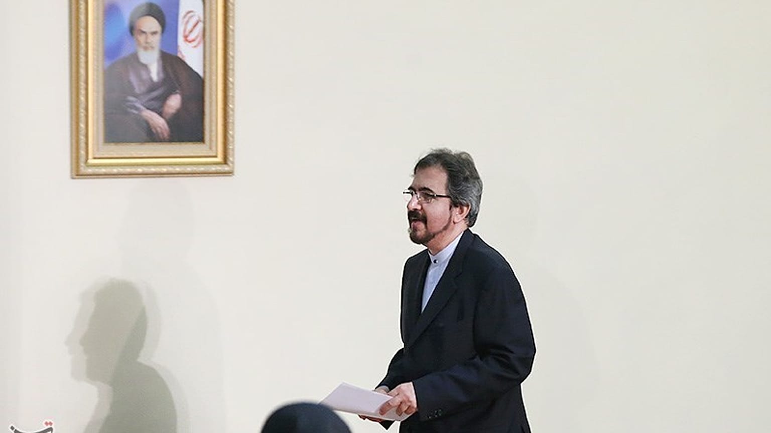 اعتراض شدید ایران به گرجستان برای کشف حجاب چند زن ایرانی