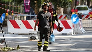 Italia trabaja a contrarreloj para encontrar supervivientes