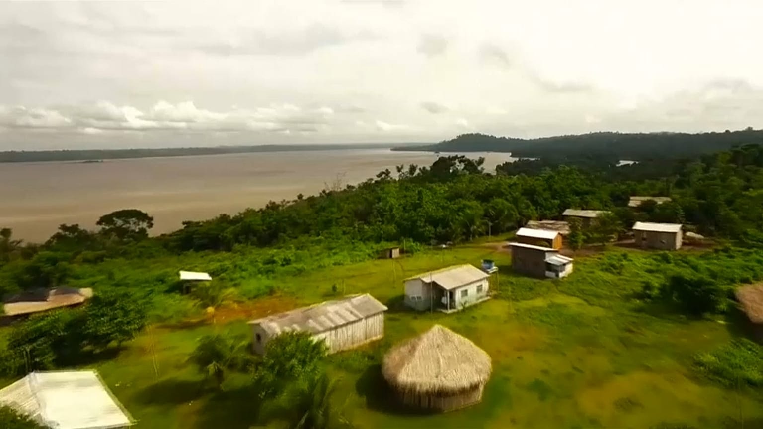 Indígenas unidos por el Amazonas