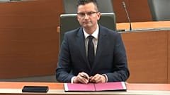 Комик у руля правительства Словении