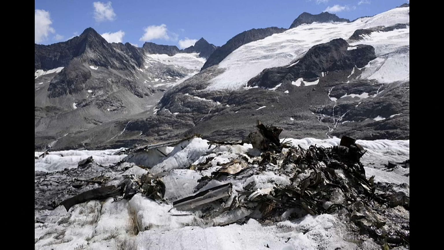 Melting glacier reveals WWII plane wreckage