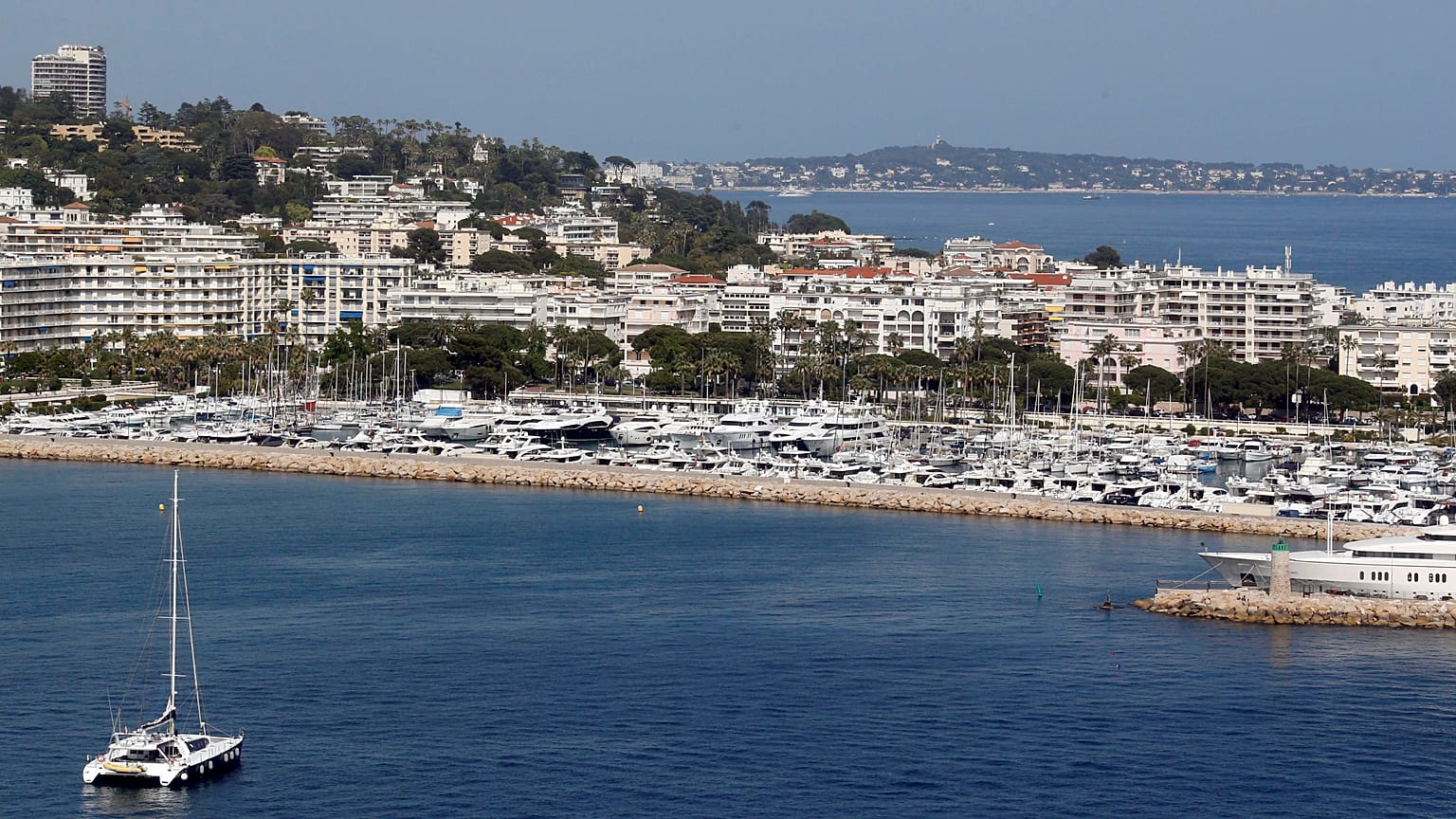 Port Pierre Canto