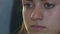 Die Jesidin Aschwak bei einem Interview