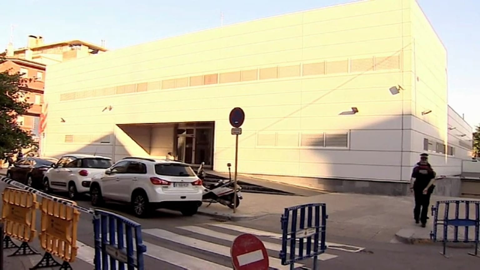 Spagna: l'attacco alla stazione di polizia è "un atto di terrorismo"
