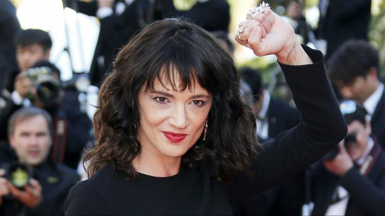 Asia Argento niega haber mantenido relaciones sexuales con Jimmy Bennett