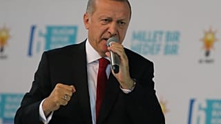 Erdogan: "Sie wollen die Türken in die Knie zwingen"