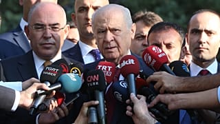 Bahçeli'den Trump'a: Brunson'u bizden daha çok sevenle işimiz olmaz