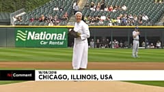 Nonne zeigt den perfekten Wurf