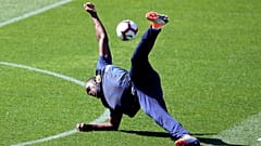Usain Bolt cumpre primeiro treino na Austrália em dia de 32.° aniversário