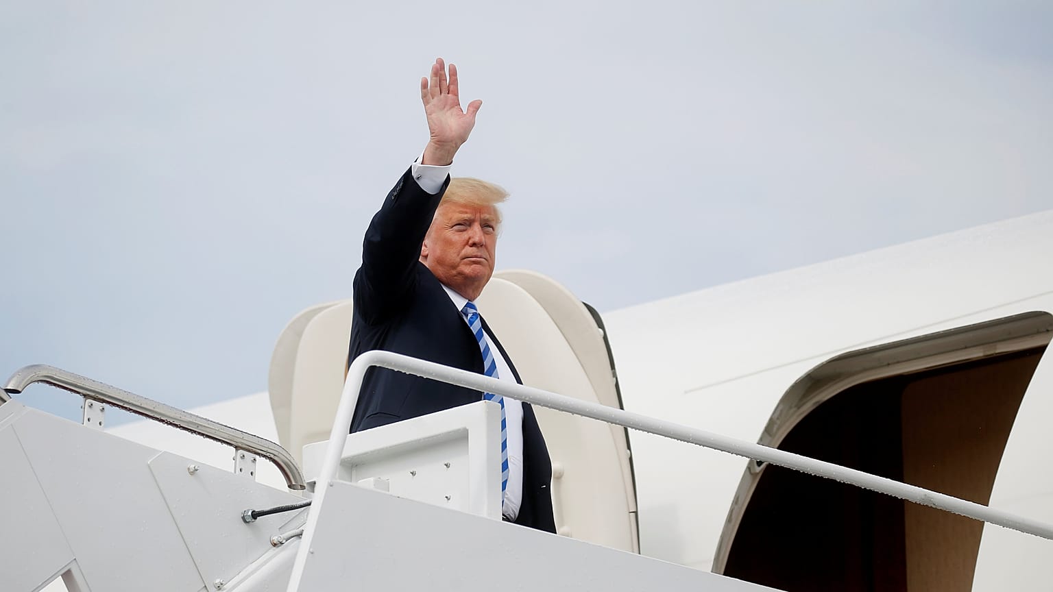 En zor günü sonrası Trump'ın koltuğu tehlikede