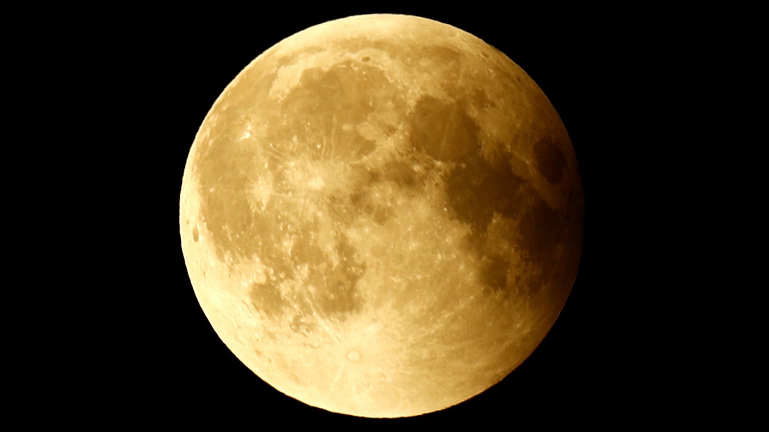 Satélite natural da Terra proporciona recurso natural para astronautas