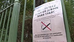Des jardins publics sans tabac à Paris