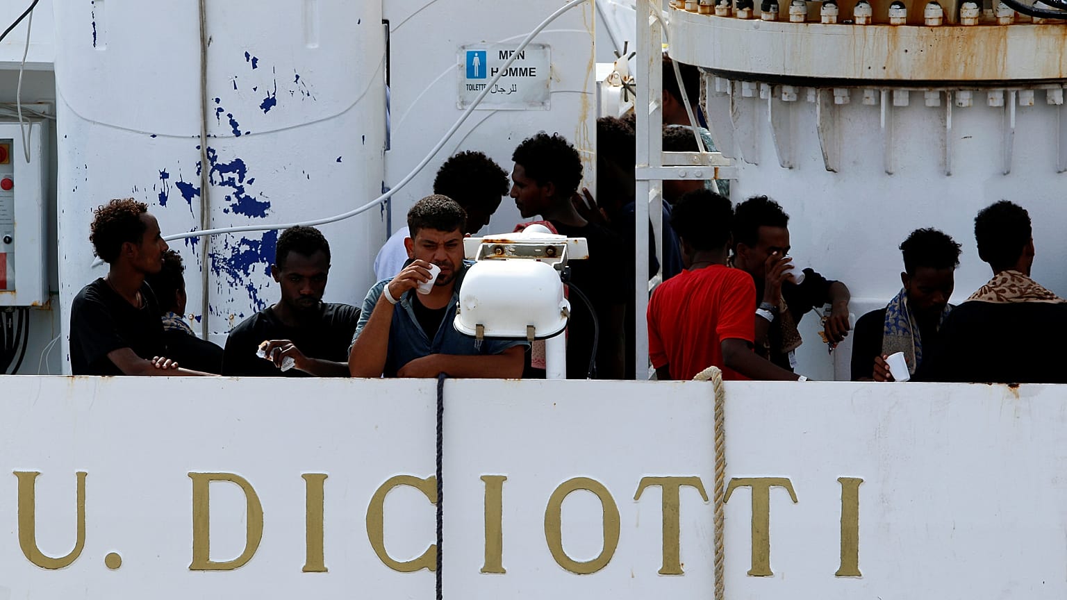Caos institucional en Italia por la crisis migratoria