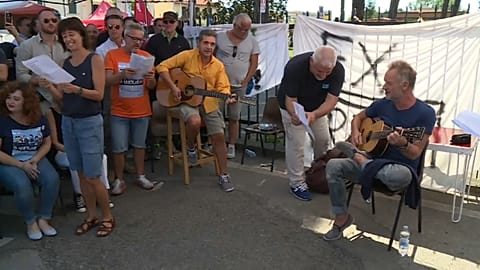Solidarität: Sting bei von Jobverlust bedrohten Arbeitern