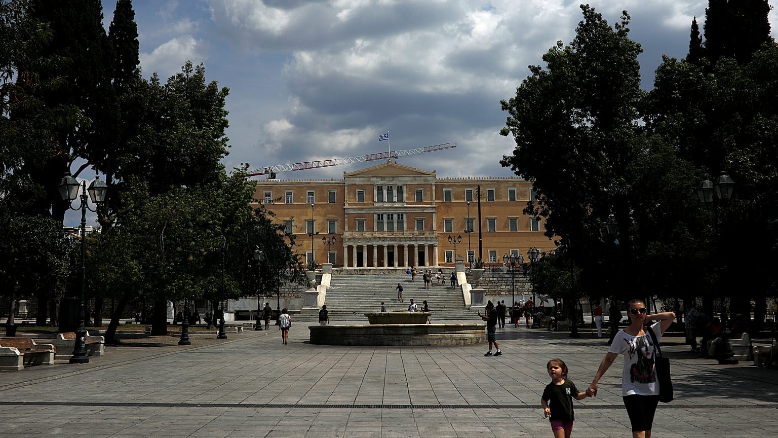 Apagão mergulha Atenas no caos