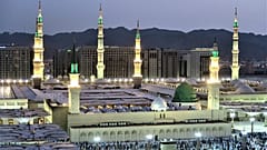 Kadın ve erkeklerin bir arada olmasını eleştiren Mekkeli imam gözaltına alındı