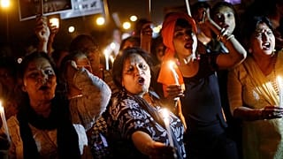 hindistan kadınlar protesto