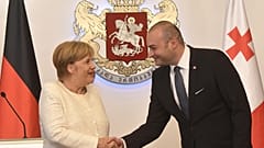 Angela Merkel visits Georgia to discuss refugees