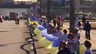 Ucrânia desfralda bandeira com quase 3 quilómetros